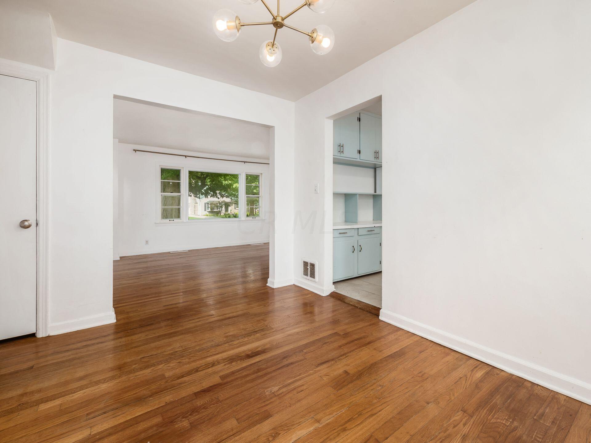 2265 Wickliffe Road Columbus, OH 43221 - Photo 15 of 53 Dining Room