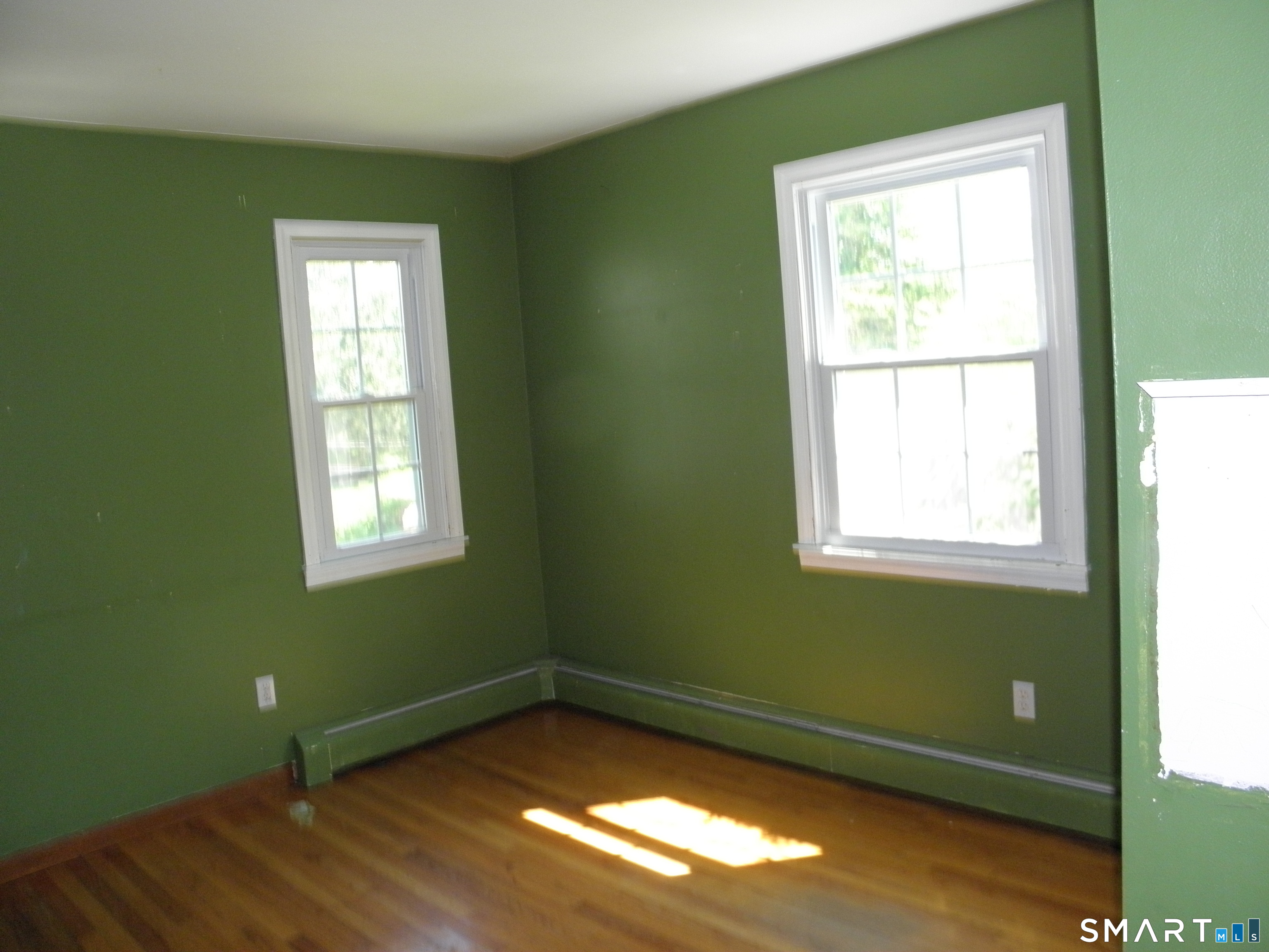 323 Jones Hollow Road Marlborough, CT 06447 - Photo 14 of 18