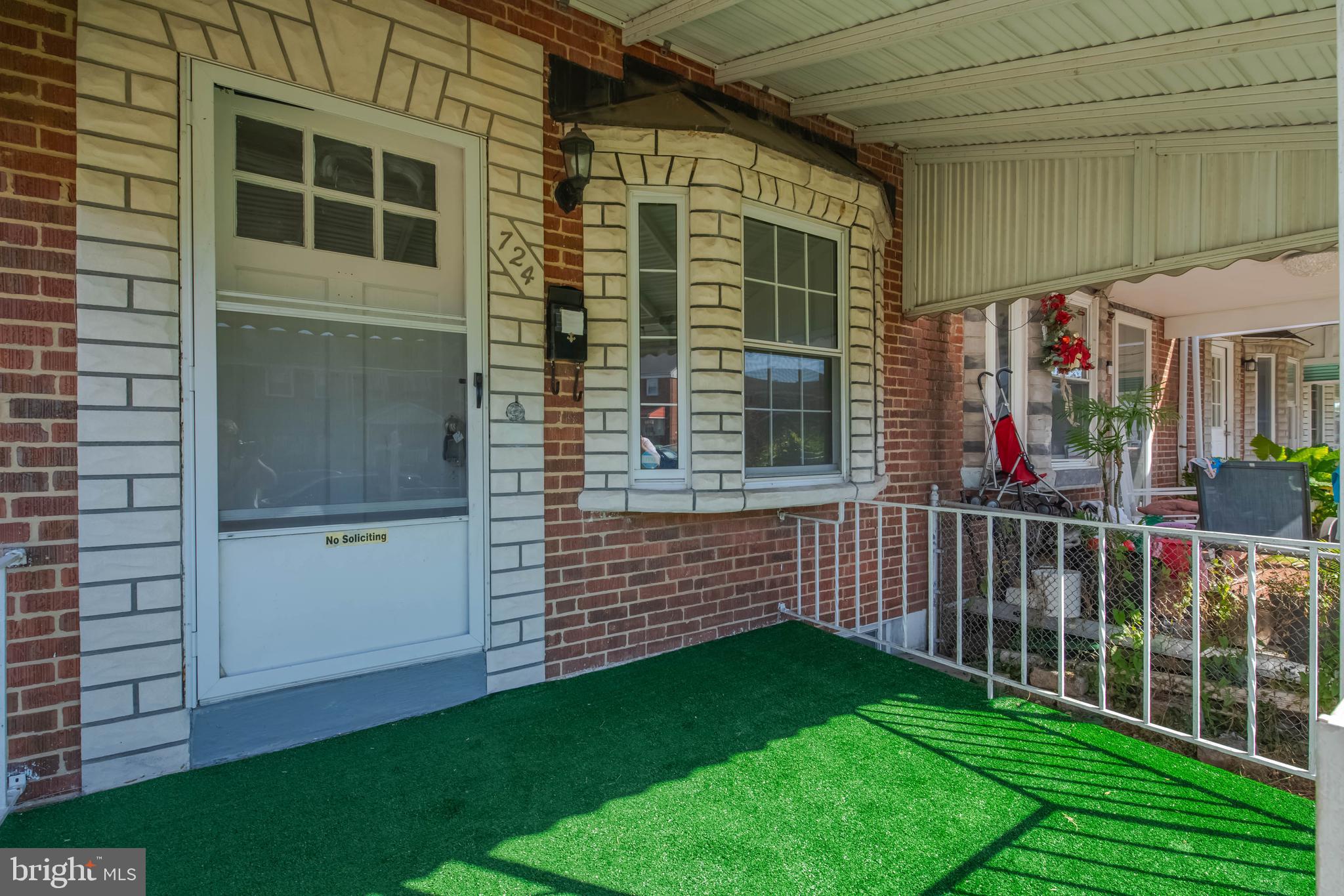 724 Middlesex Road Essex, MD 21221 - Photo 4 of 36 a view of front door and yard