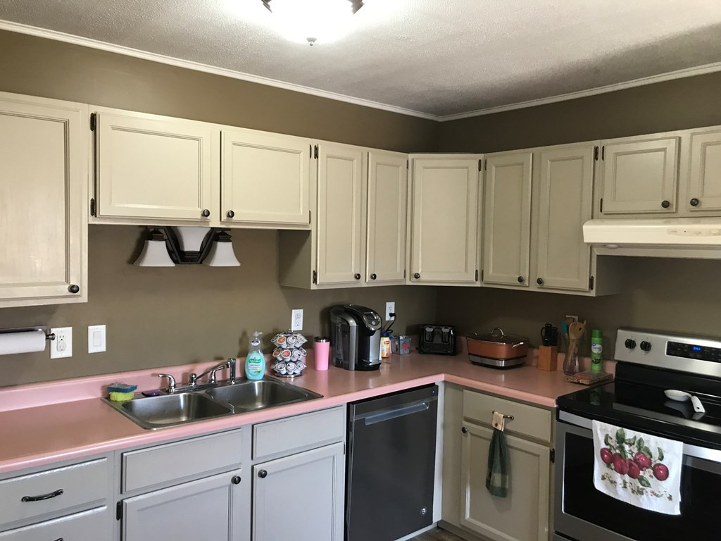 207 Allen Road Plattsburgh, NY 12901 - Photo 2 of 10 Gallery Image 2