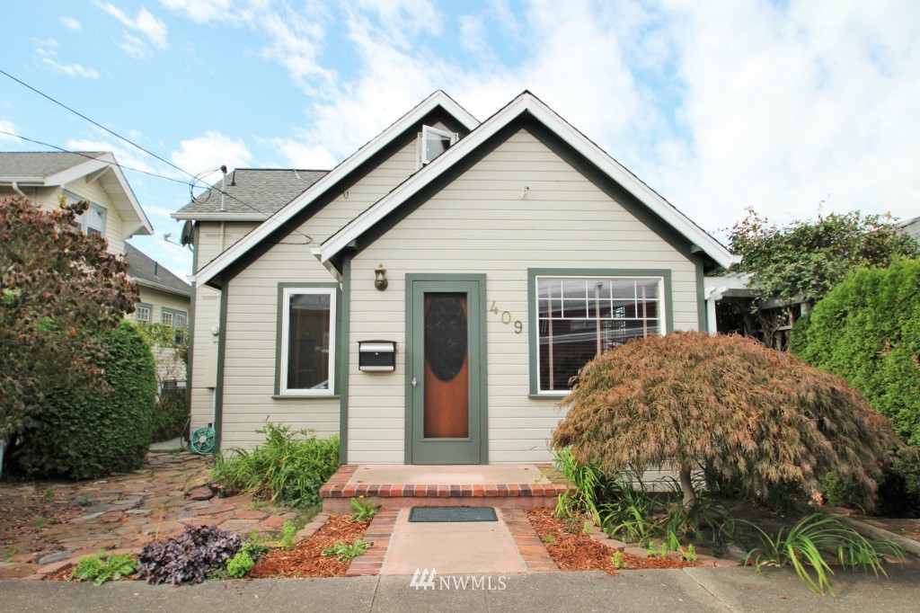 409 Morris Avenue South Renton, WA 98057 - Photo 1 of 25