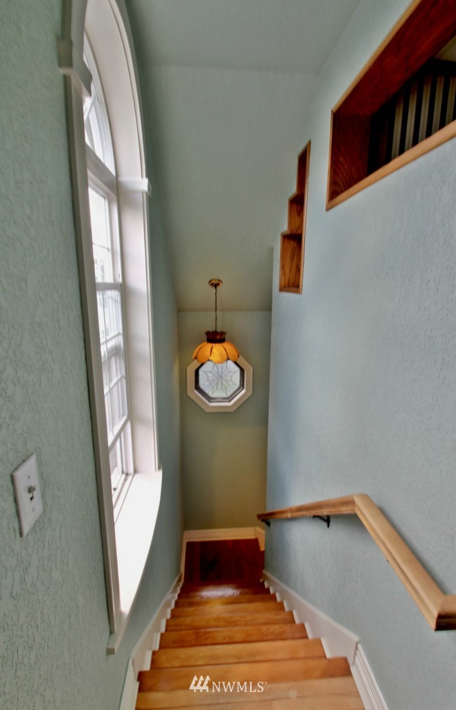 409 Morris Avenue South Renton, WA 98057 - Photo 11 of 25