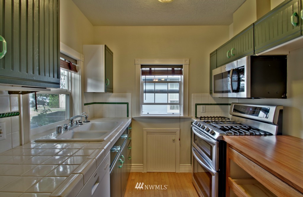 409 Morris Avenue South Renton, WA 98057 - Photo 8 of 25