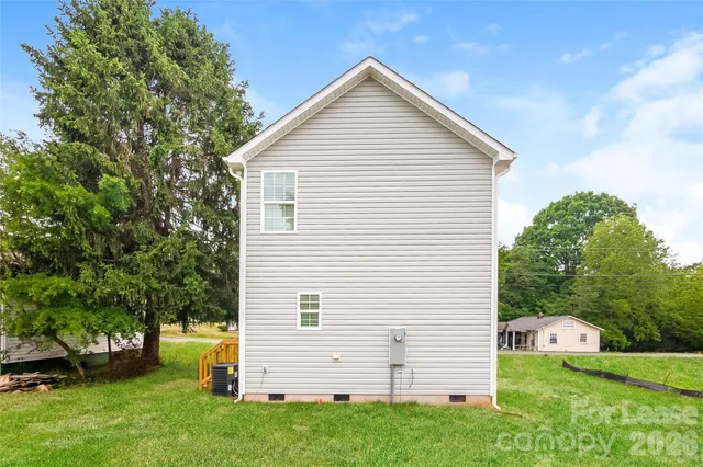 $1,665 | 416 North Pear Street, Gastonia, NC 28054