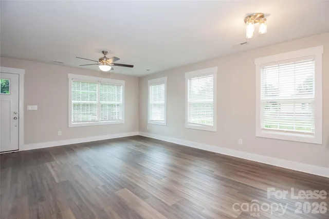 $1,665 | 416 North Pear Street, Gastonia, NC 28054