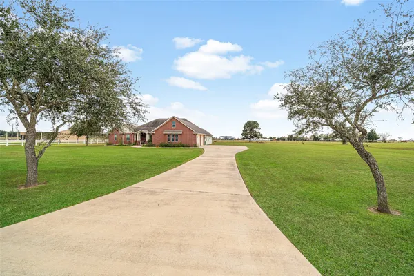 $799,000 | 32027 Meadow View Lane, Waller, TX 77484