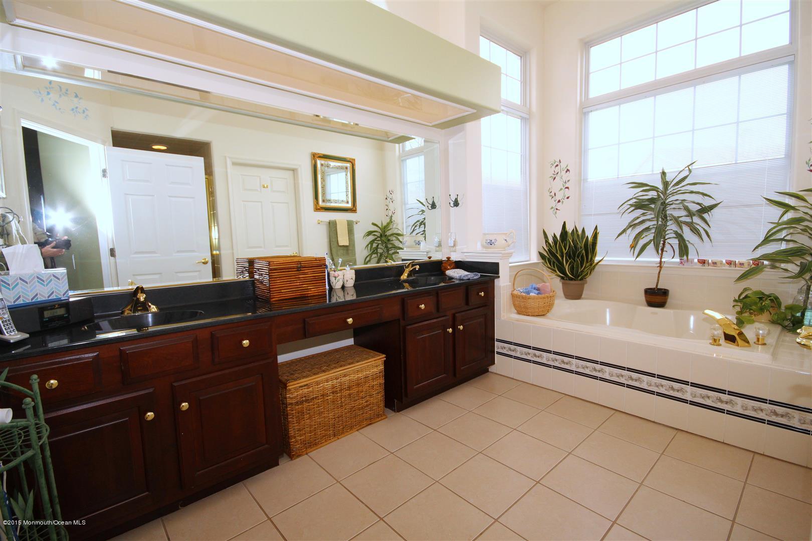 3 Ripple Terrace Barnegat, NJ 08005 - Photo 22 of 40 Mas Bath Vanities