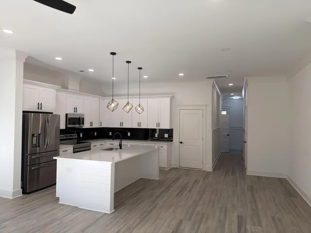 $3,000 | 1915 Kerry Street, North Charleston, SC 29406