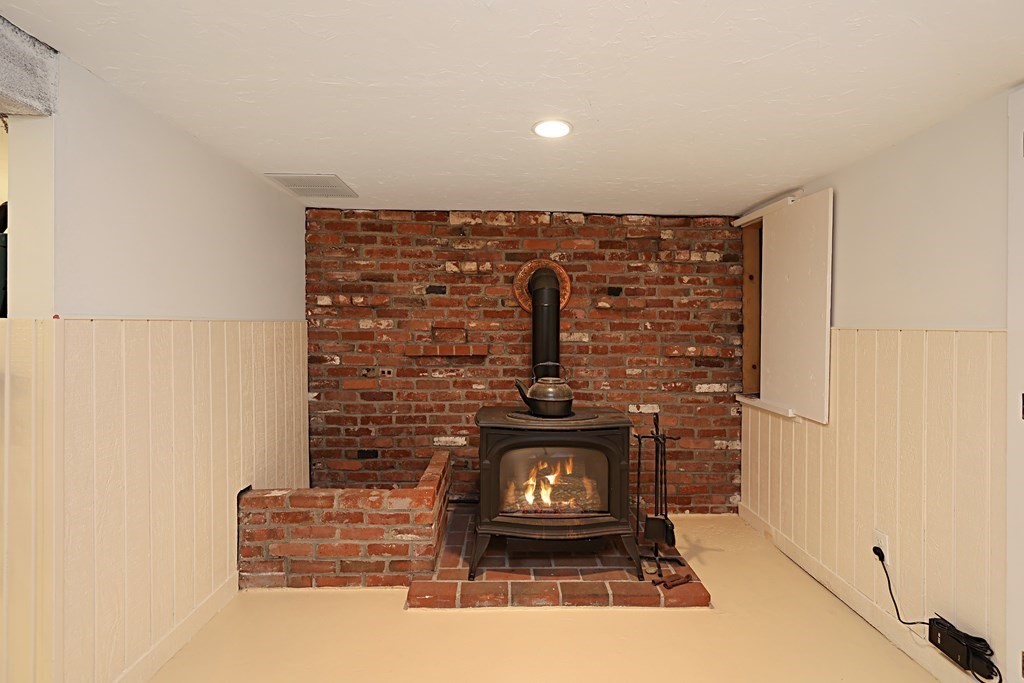 65 Dobson Road Braintree, MA 02184 - Photo 29 of 34 Gallery Image 29