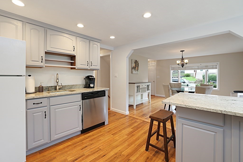 65 Dobson Road Braintree, MA 02184 - Photo 4 of 34 Gallery Image 4