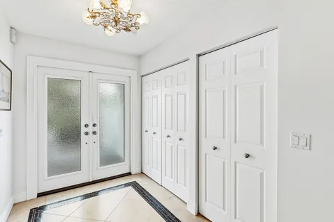 $579,900 | 24 Cambridge Drive, Boynton Beach, FL 33436