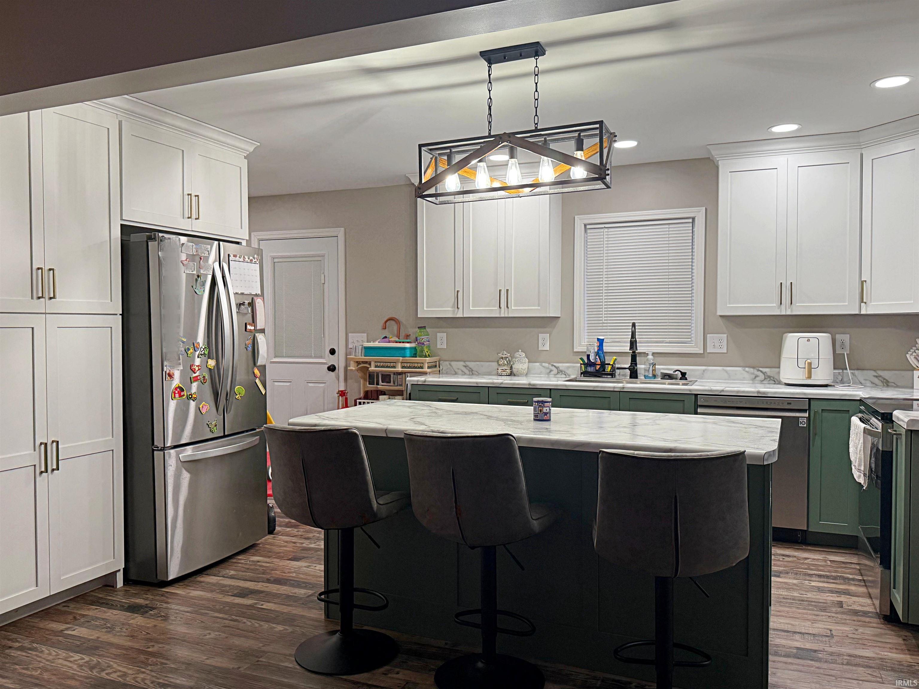 408 South Kentucky Avenue Loogootee, IN 47553 - Photo 9 of 21