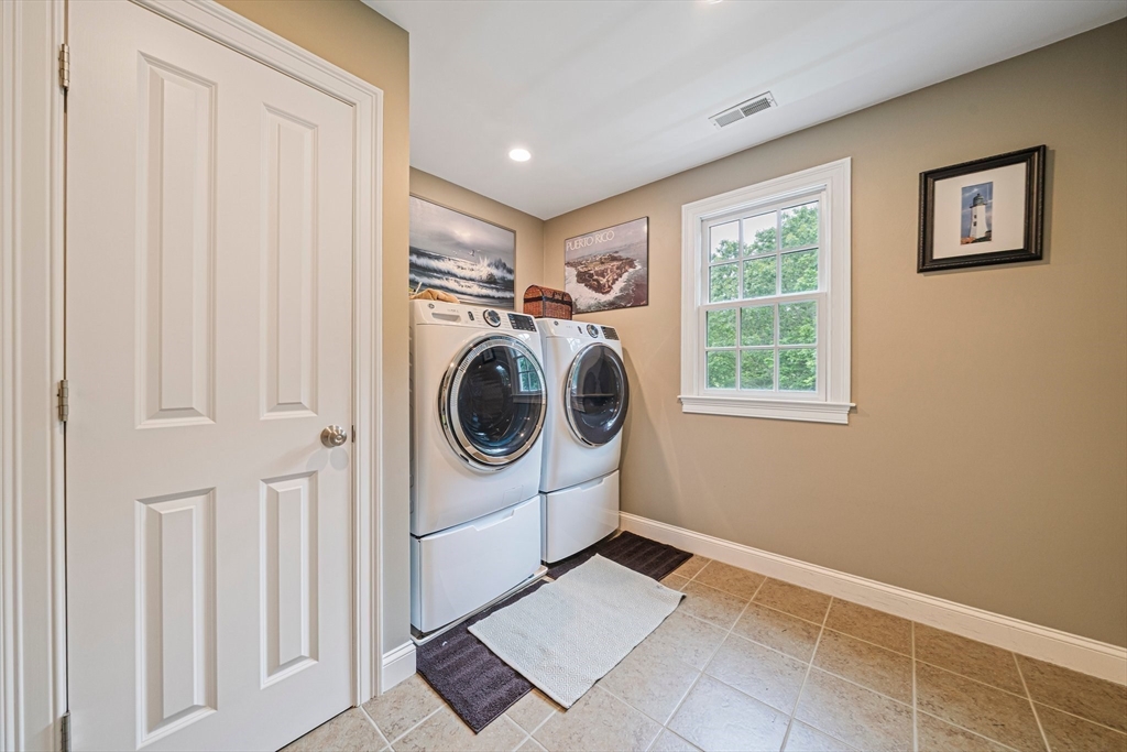 6 Northey Farm Road Scituate, MA 02066 - Photo 30 of 40 a utility room with dryer and washer