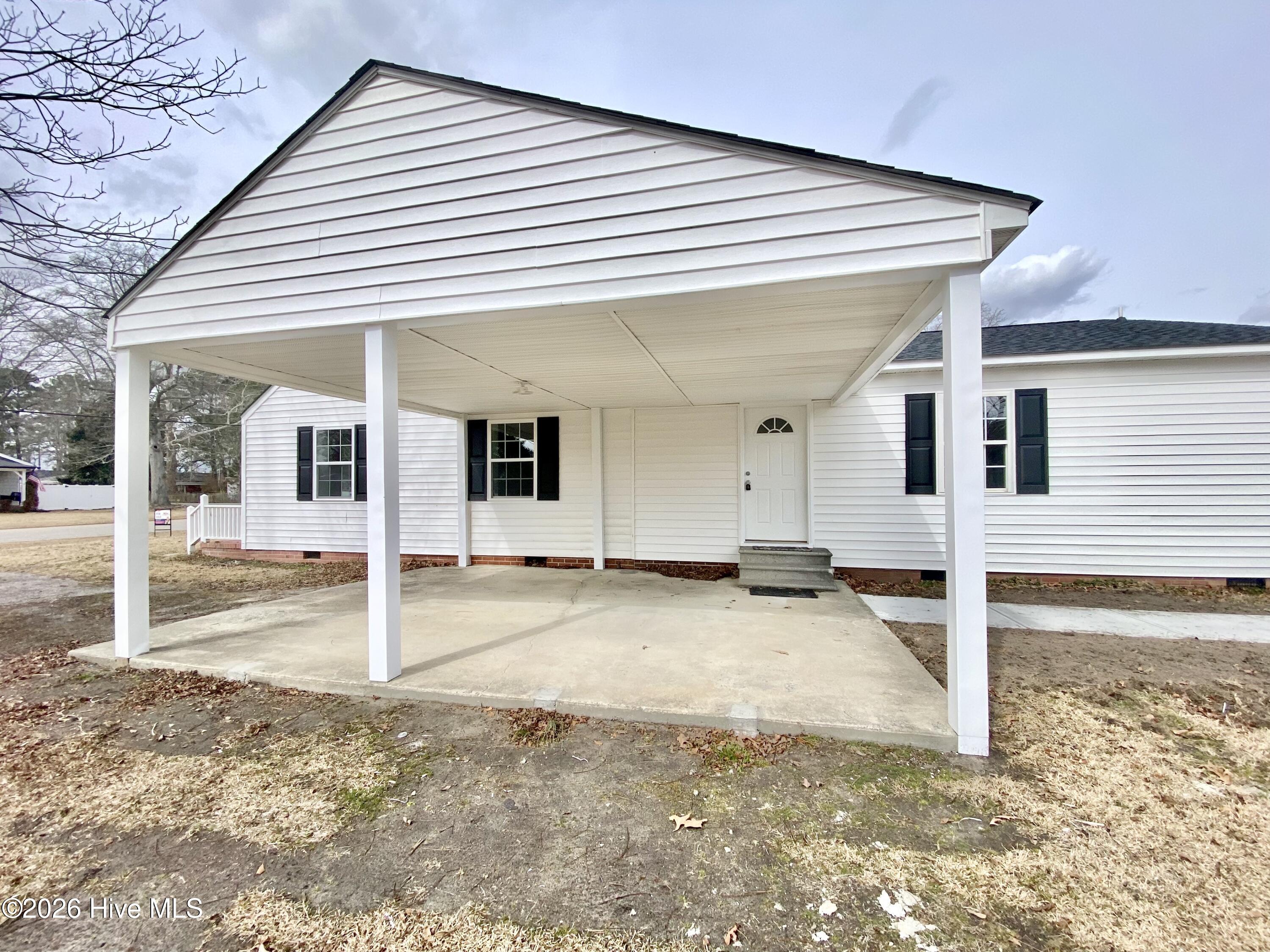 414 West Main Street Micro, NC 27576 - Photo 32 of 33 IMG_6607