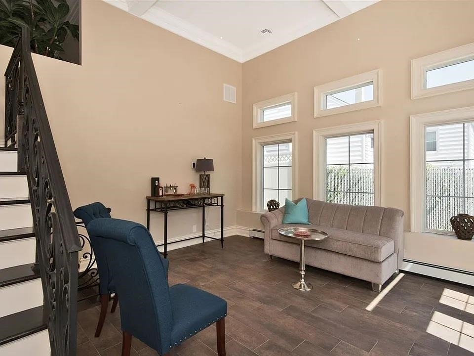 692 1st Street, Unit 692 Secaucus, NJ 07094 - Photo 6 of 22