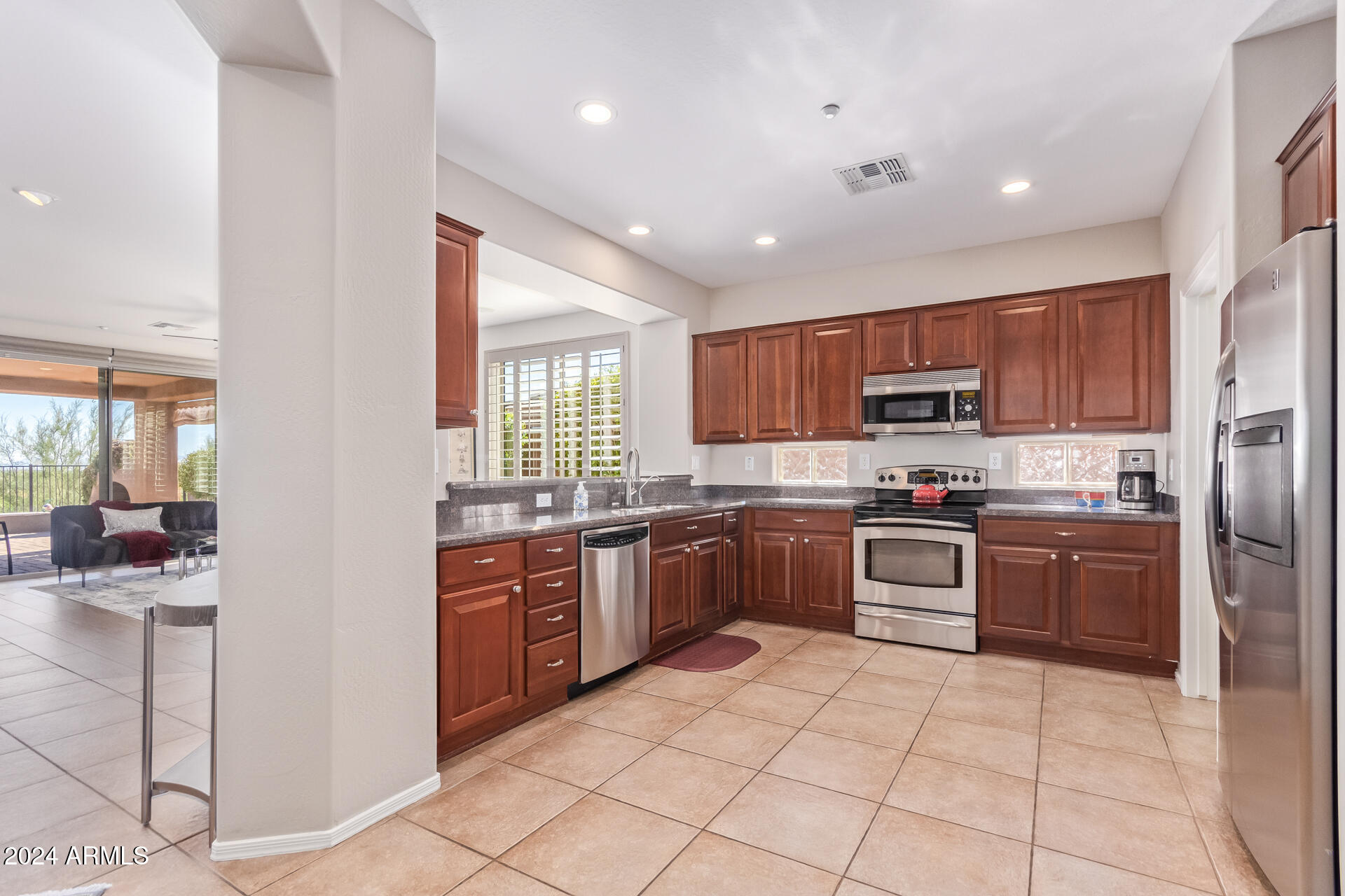 41319 North River Bend Road Phoenix, AZ 85086 - Photo 11 of 37 0015-16 - River Bend