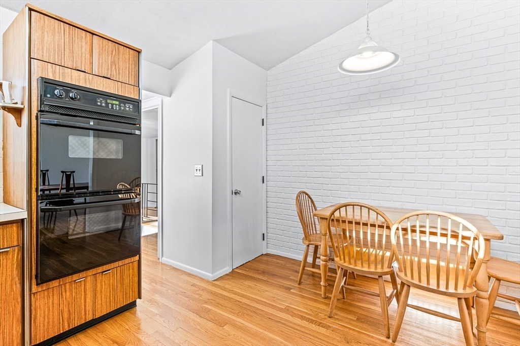 32 Indian Ridge Road Natick, MA 01760 - Photo 16 of 42 Gallery Image 16
