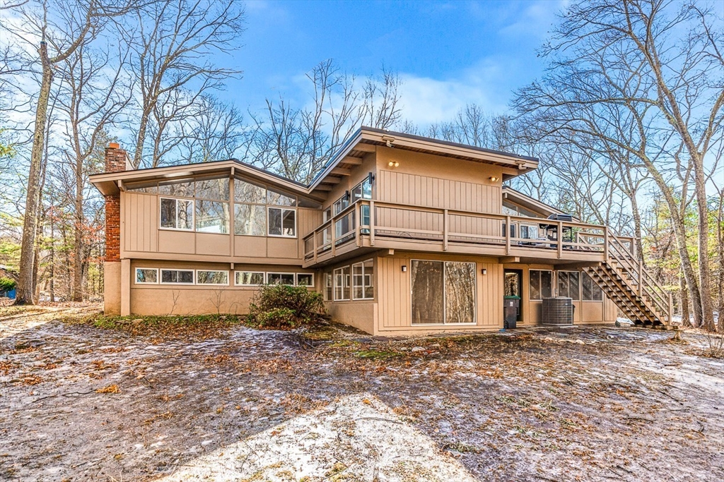 32 Indian Ridge Road Natick, MA 01760 - Photo 3 of 42 Gallery Image 3