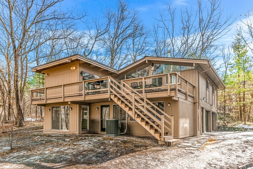 32 Indian Ridge Road Natick, MA 01760 - Photo 4 of 42 Gallery Image 4