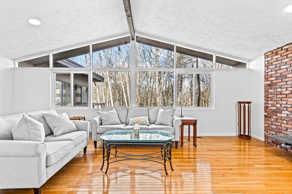 32 Indian Ridge Road Natick, MA 01760 - Photo 10 of 42 Gallery Image 10