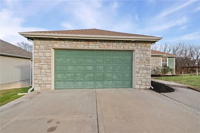 $345,000 | 4923 Parkway Drive, Leavenworth, KS 66048