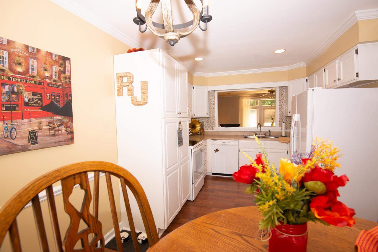 3603 Plumbridge Court Raleigh, NC 27613 - Photo 4 of 19 Photo 4