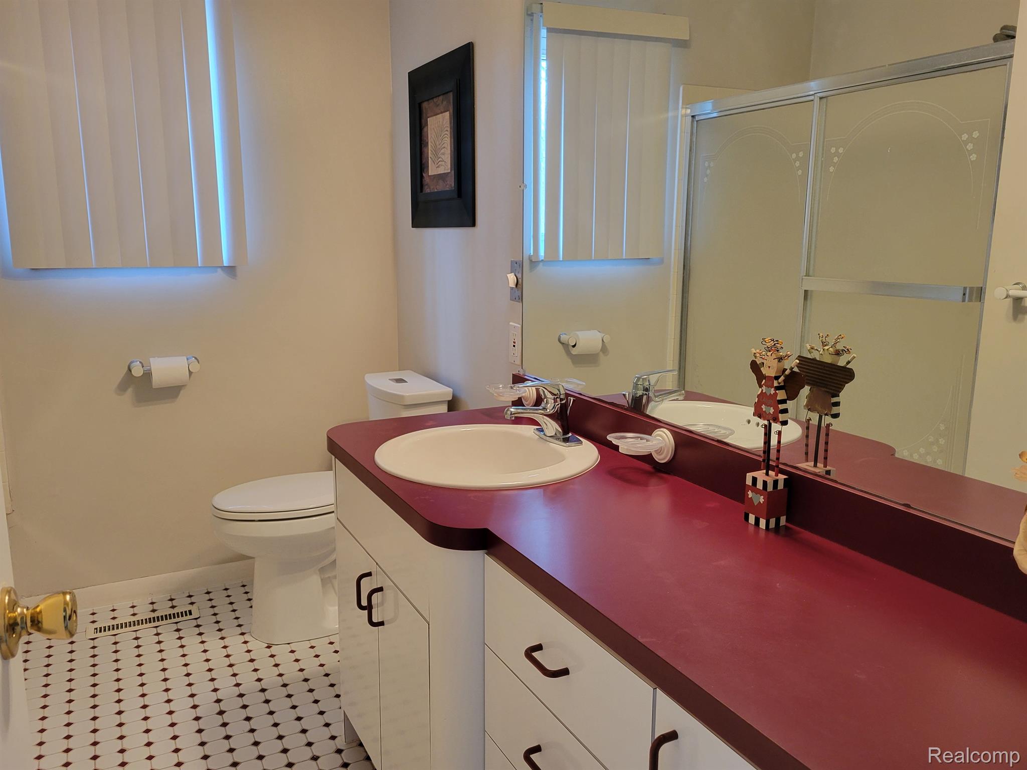 3211 Shannon Road Burton, MI 48529 - Photo 11 of 17 Gallery Image 11