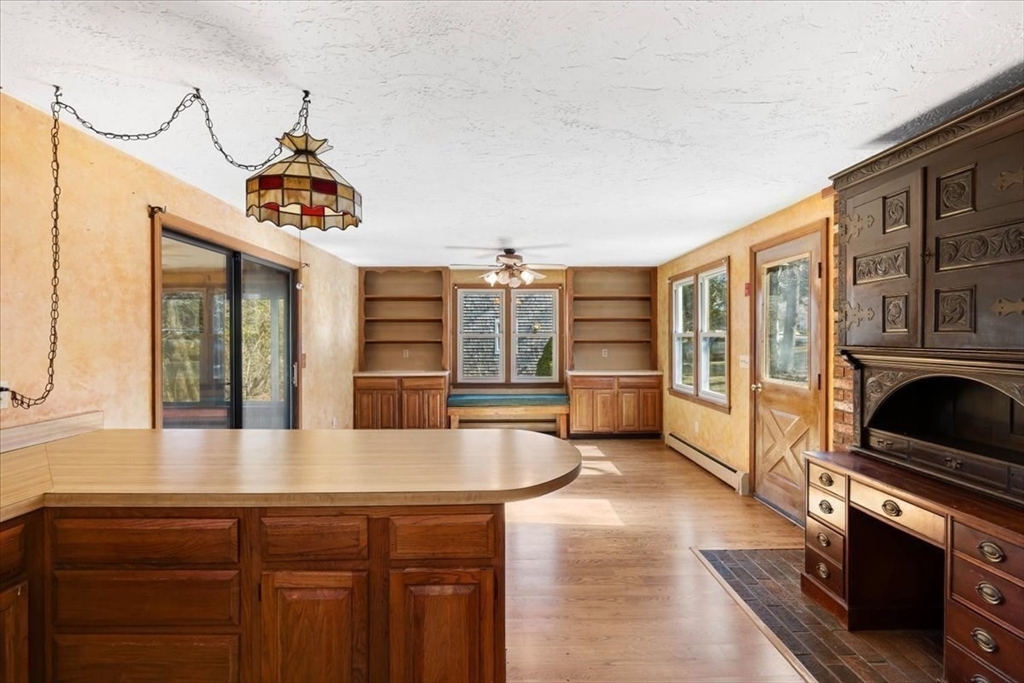 1094 County Road Bourne, MA 02534 - Photo 16 of 42