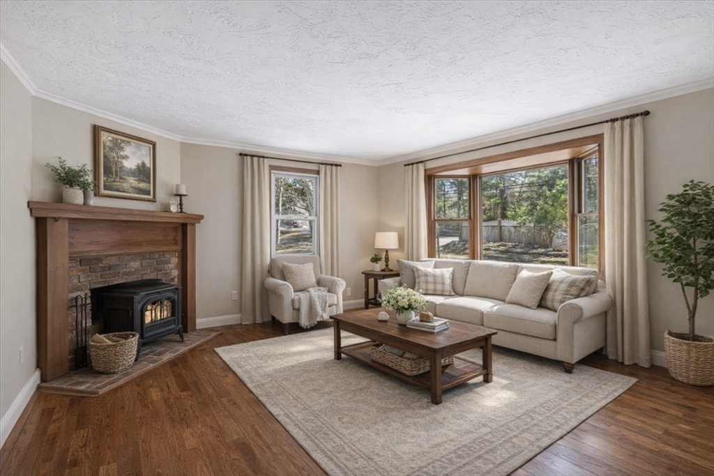 1094 County Road Bourne, MA 02534 - Photo 9 of 42