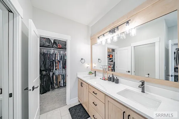 $730,000 | 1596 North 845 Street, Shelley, ID 83274