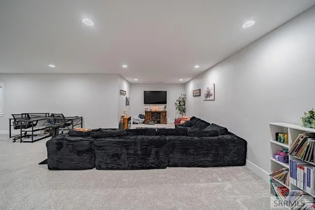 $750,000 | 1596 North 845 Street, Shelley, ID 83274