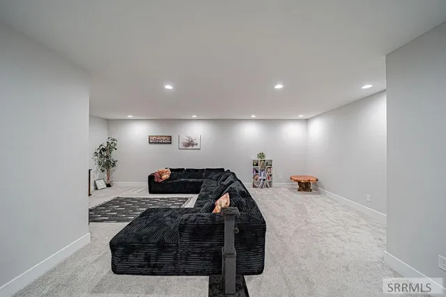 $750,000 | 1596 North 845 Street, Shelley, ID 83274