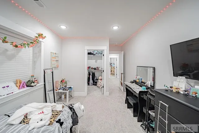 $750,000 | 1596 North 845 Street, Shelley, ID 83274