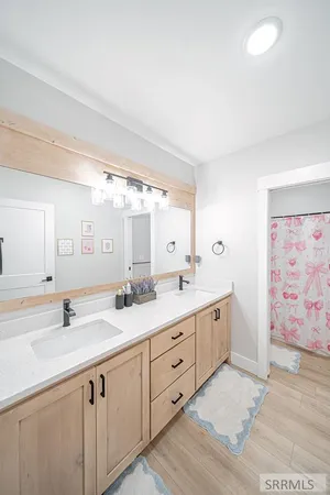 $730,000 | 1596 North 845 Street, Shelley, ID 83274