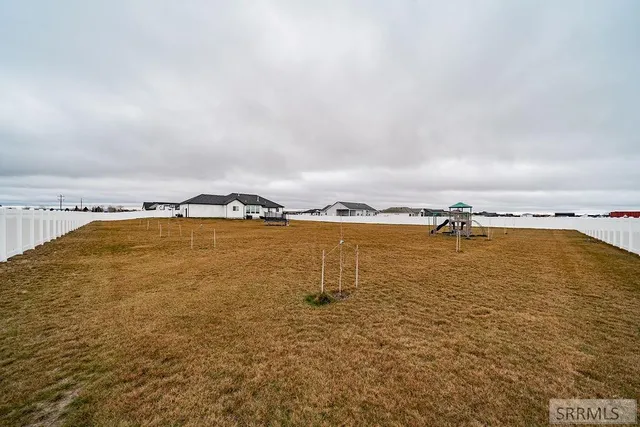 $750,000 | 1596 North 845 Street, Shelley, ID 83274