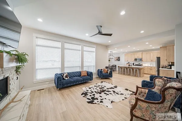 $730,000 | 1596 North 845 Street, Shelley, ID 83274