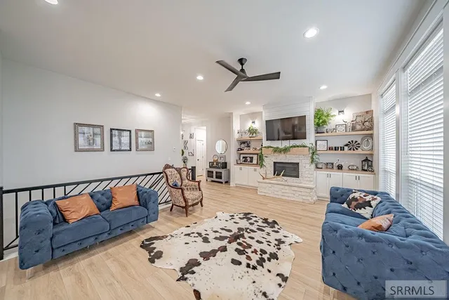 $750,000 | 1596 North 845 Street, Shelley, ID 83274