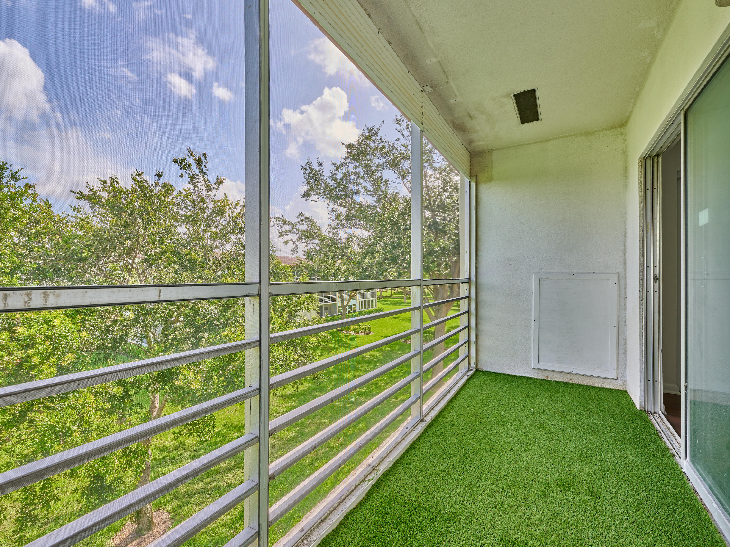 325 Mansfield Drive, Unit 325H Boca Raton, FL 33434 - Photo 10 of 17 Balcony