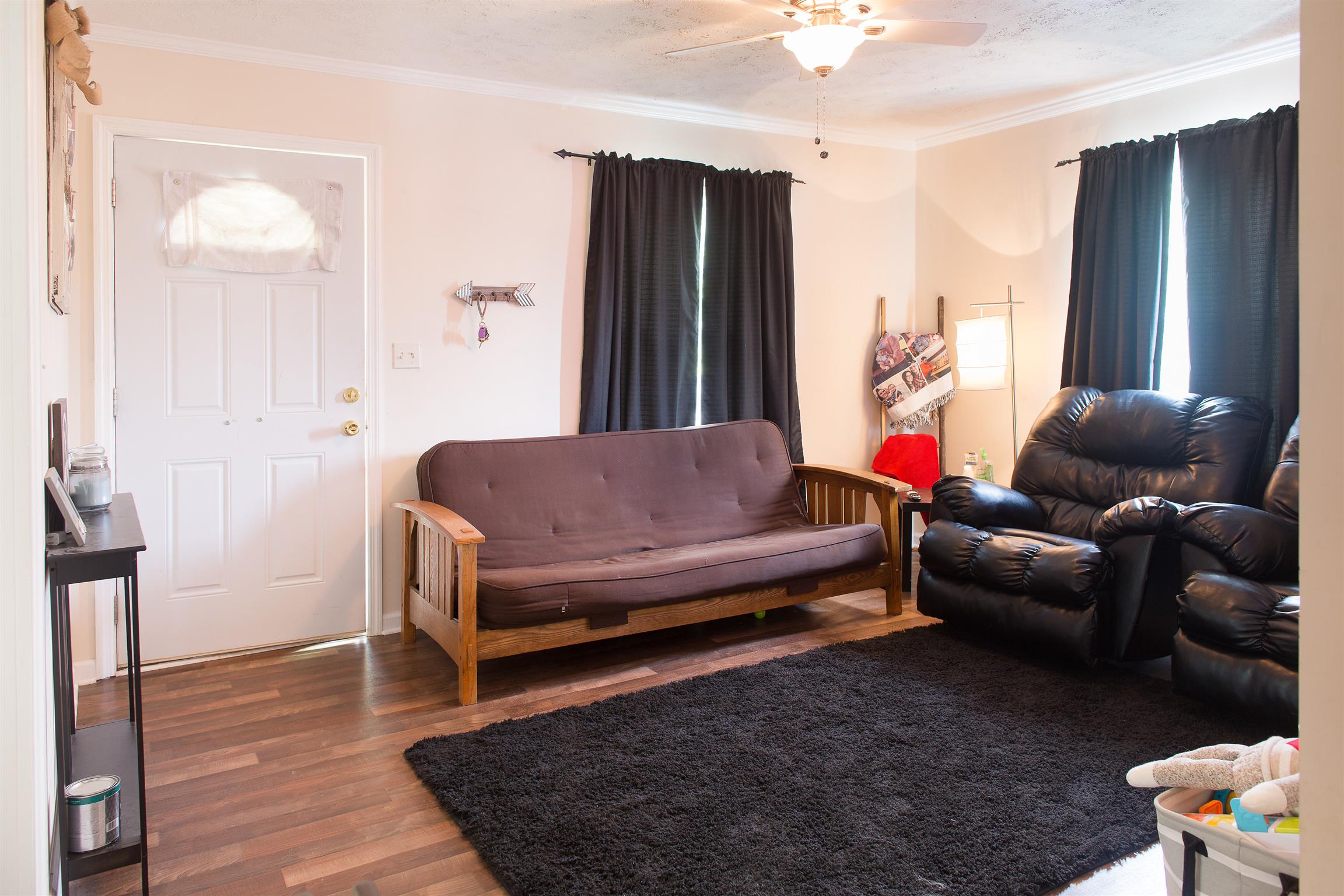 47 Osborne Road Watertown, TN 37184 - Photo 3 of 12 Living room
