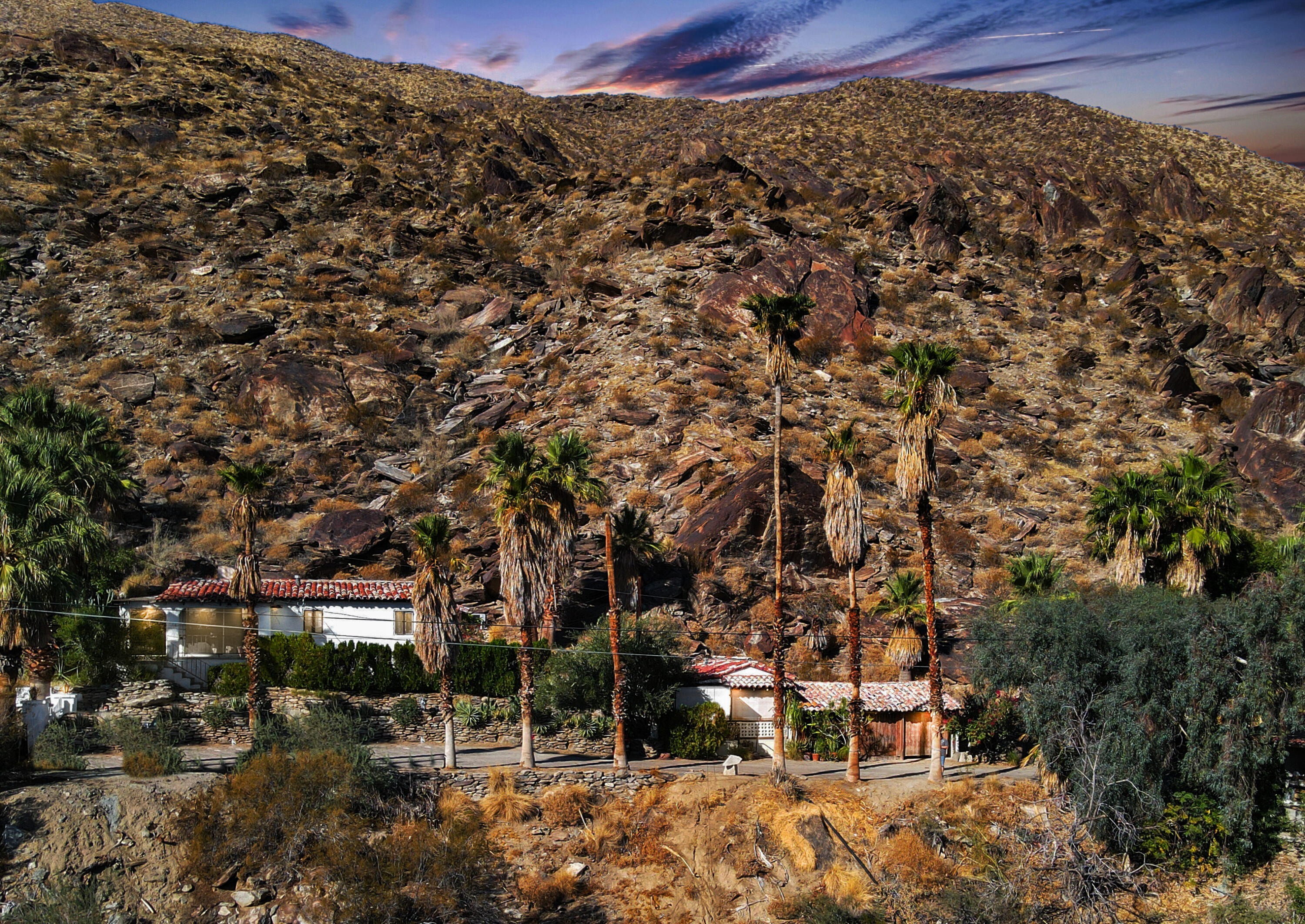 1716 Ridge Road Palm Springs, CA 92264 - Photo 33 of 37 a view of a large building