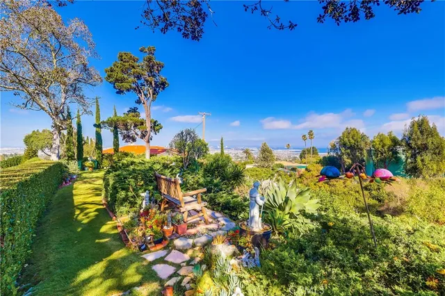 $1,990,000 | 2212 Chandeleur Drive, Rancho Palos Verdes, CA 90275