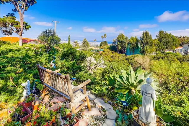 $1,990,000 | 2212 Chandeleur Drive, Rancho Palos Verdes, CA 90275