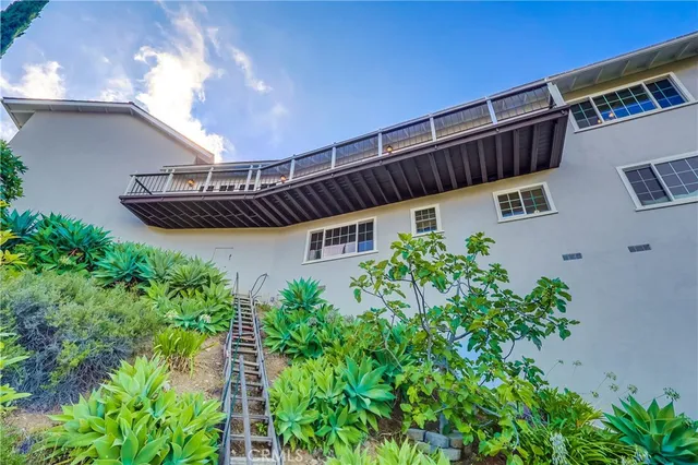 $1,990,000 | 2212 Chandeleur Drive, Rancho Palos Verdes, CA 90275