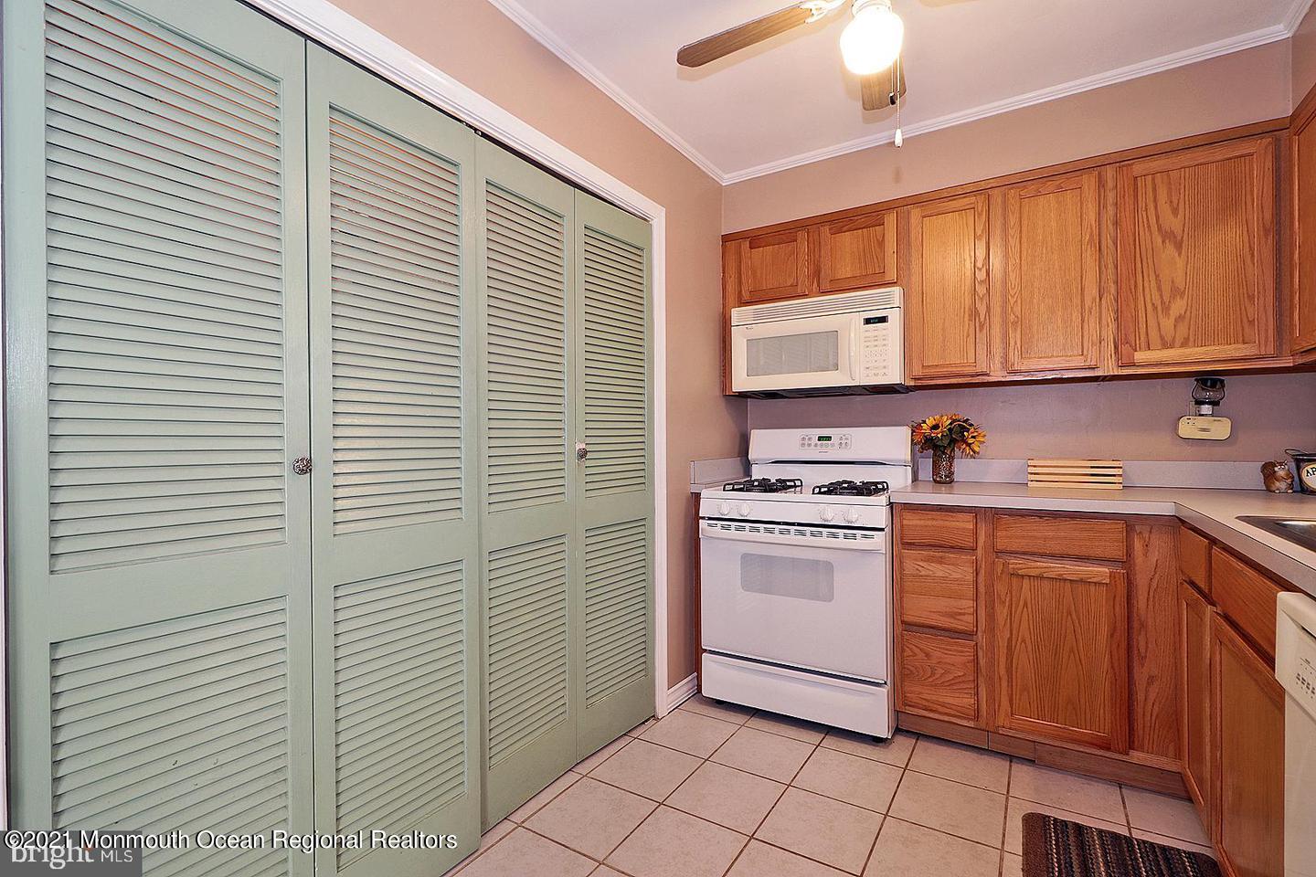 233 Birch Road Tuckerton, NJ 08087 - Photo 11 of 28 11