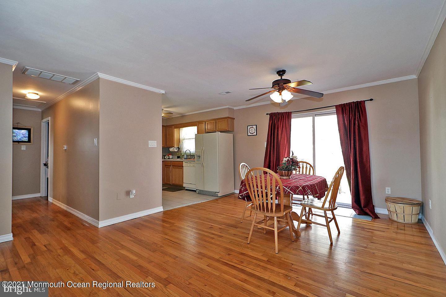 233 Birch Road Tuckerton, NJ 08087 - Photo 5 of 28 5