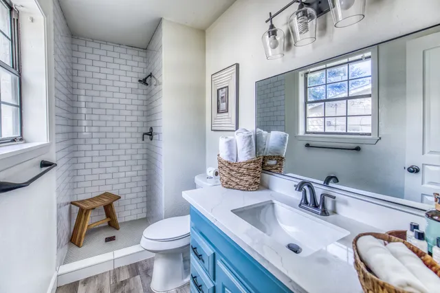 $285,000 | 1807 Lakeview Drive, Brenham, TX 77833