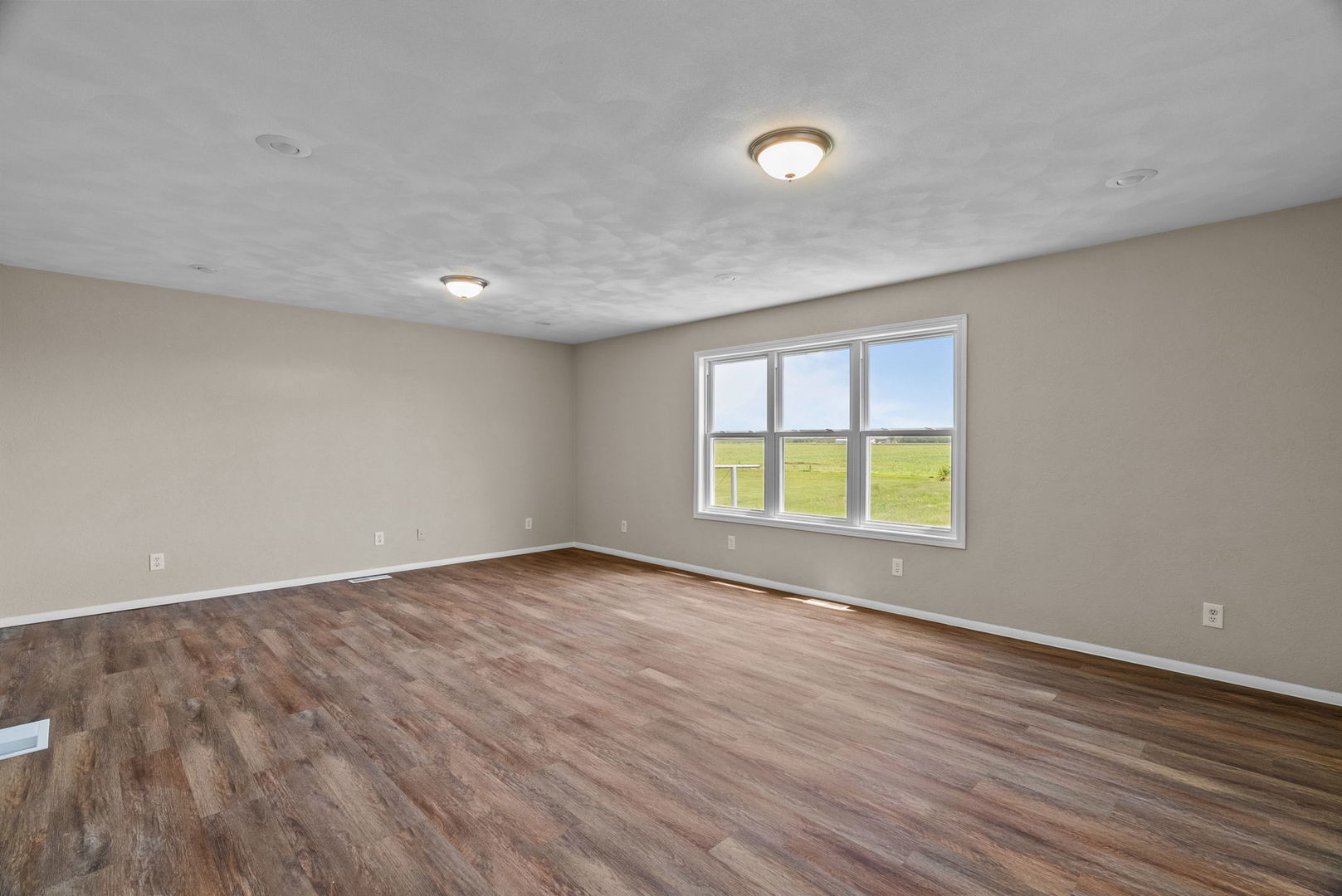 7832 Main Street Walsh, IL 62297 - Photo 21 of 29 Gallery Image 21