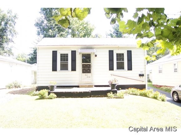 320 North Stephens Avenue Springfield, IL 62702 - Photo 1 of 1