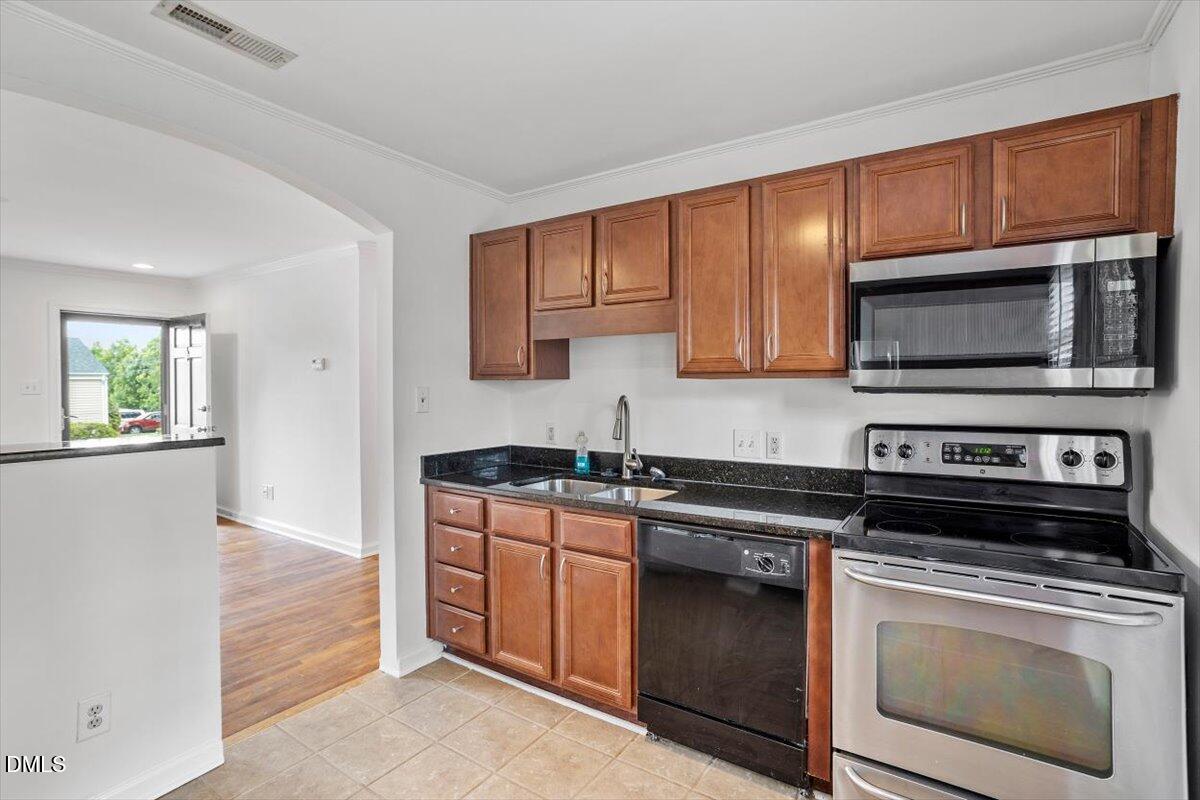 2312 Bernard Street Raleigh, NC 27608 - Photo 15 of 28