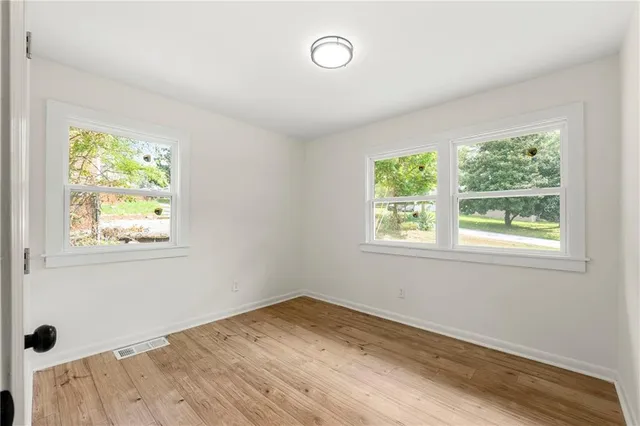 $2,400 | 3981 Rutgers Drive Southwest, Atlanta, GA 30331